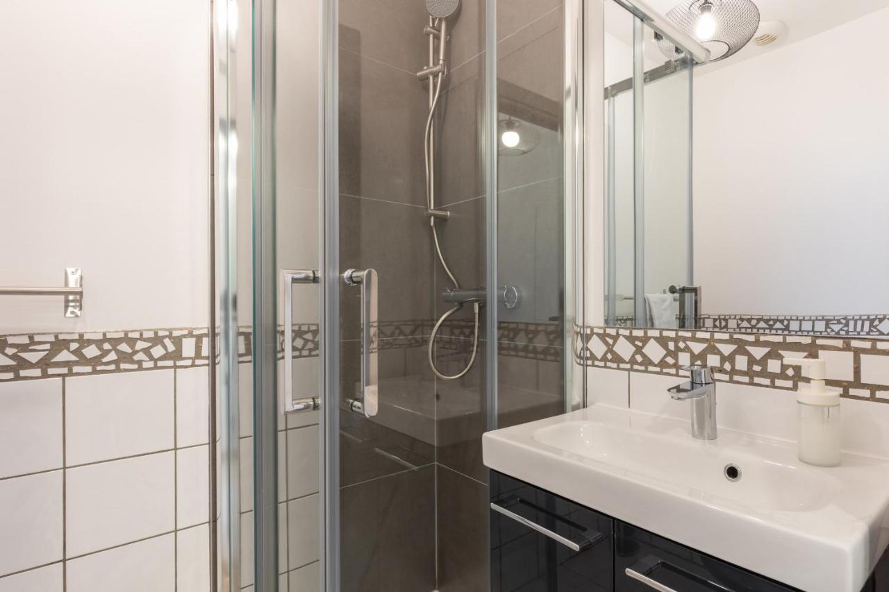 Dify Berlioz - Charpennes Apartment Villeurbanne Ngoại thất bức ảnh